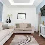 York Deluxe Apartments